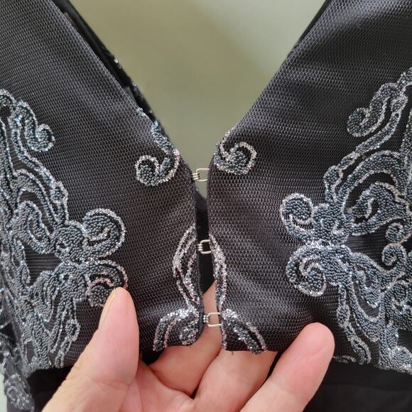 Windsor Women's Dress SZ 5 Natural Sequin Prom Homecoming Cocktail Party - Picture 12 of 12